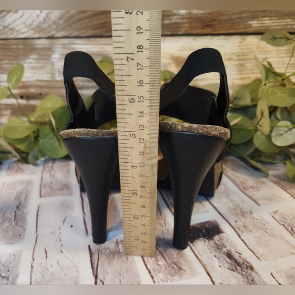 Simply Vera Vera Wang Elastic Band Strap Heels Size 7 - Picture 5 of 7